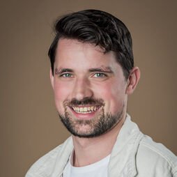 9749_1401260250160777_FV